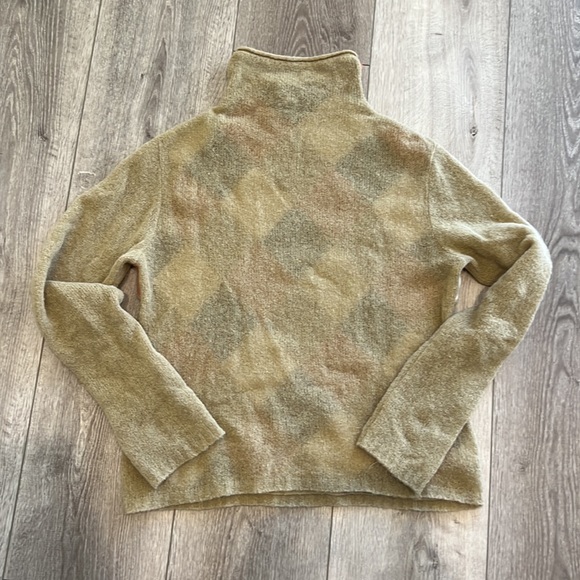 Burberry argyle patchwork sweater size M. Excellent condition. - Picture 2 of 6